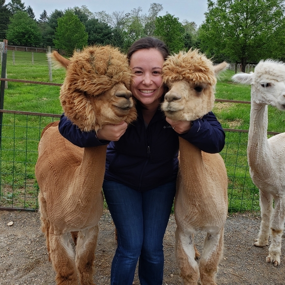 Meet your Posher, Sarah - Picture 1 of 1